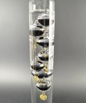 Galileo Thermometer 42 cm, zwarte vloeistofbollen 