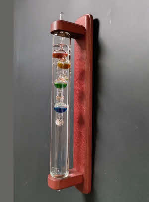 Galileo Thermometer Wandmontage 35 cm, mahonie